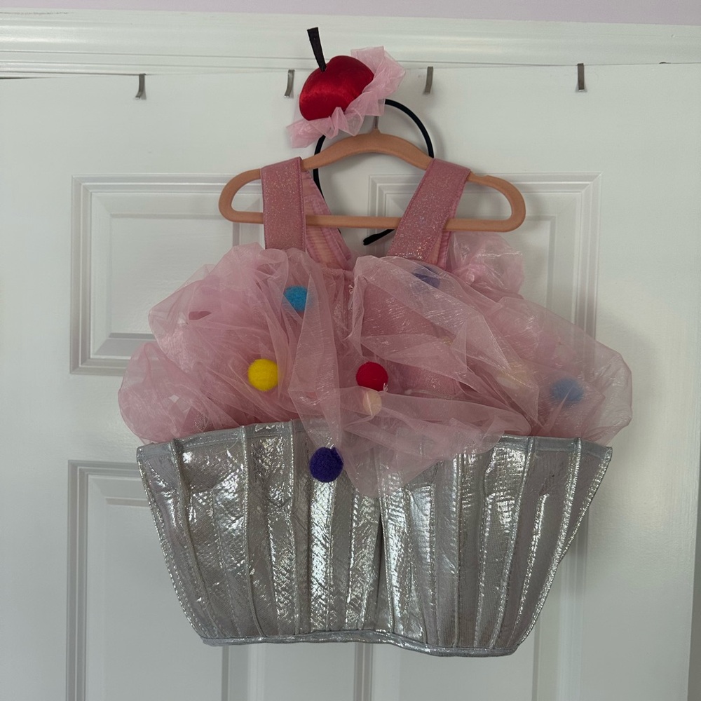 Pottery Barn light up cupcake costume